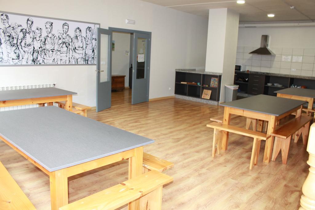 Alma Del Camino - Rooms & Albergue Sarria Exterior foto